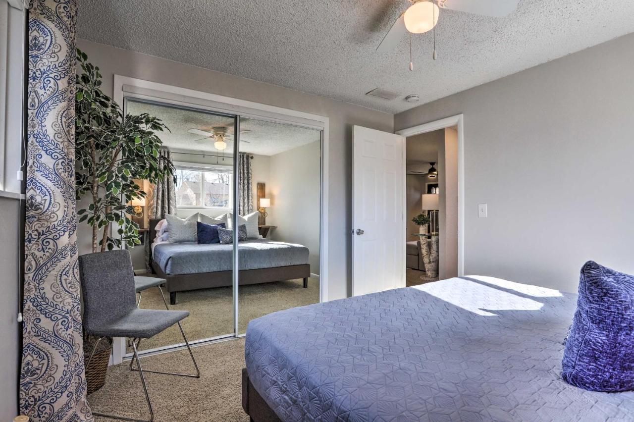 Duplex With Private Yard 3 Mi To Downtown Loveland! Buitenkant foto